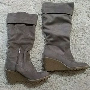 Bass Eden wedge boots